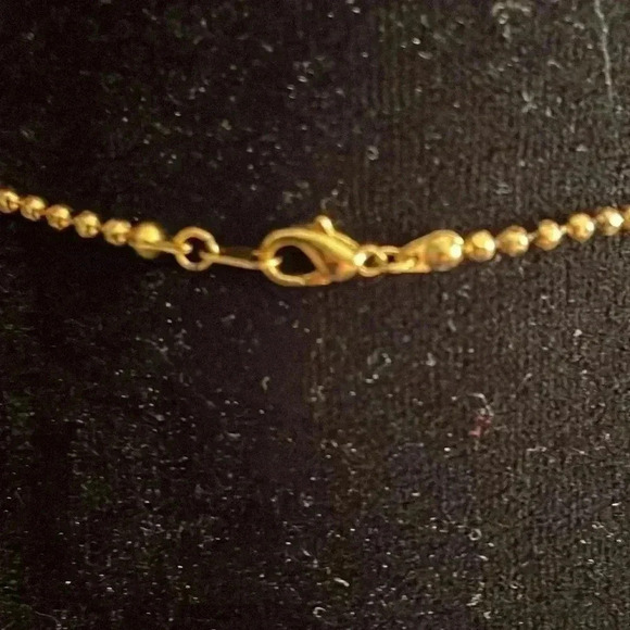 Lauren-Spencer Heart Shaped Rose Necklace - Picture 5 of 8